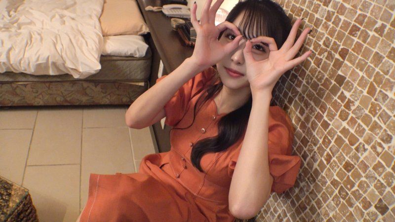 8/3前酷暑日特價）演藝等級完全露臉】白皙纖細YUIKA（25）沖繩公務員/混血系美女緊急參戰。「極上」緊窄無毛小穴滿滿二連發生中出（附4K特典）淫臭充滿「要去了
